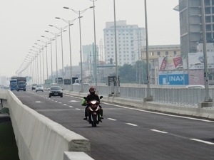 Lắp camera phạt “nguội” vi phạm đường trên cao